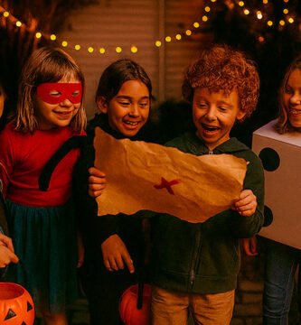 Cómo preparar una búsqueda del tesoro de Halloween en casa